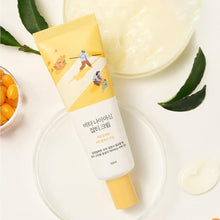 Load image into Gallery viewer, Round Lab Vita Niacin Blemish Cream 50ml