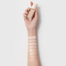 Load image into Gallery viewer, HERA Glow Lasting 24H Radiant Skin Foundation SPF22/PA++ 30g