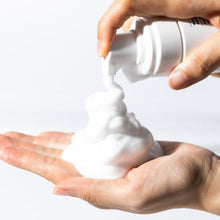 Load image into Gallery viewer, Biodance Soothing Barrier Cleansing Foam 120ml