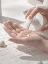 Load image into Gallery viewer, S.NATURE Blanche Cleanser 260ml