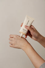 Load image into Gallery viewer, papa recipe Blemish Balm 50ml SPF 26++