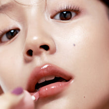 Load image into Gallery viewer, fwee 3D Voluming Gloss 5.3g