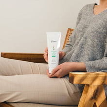 Load image into Gallery viewer, make p:rem Safe Me. Relief Moisture Cleasing Foam 250ml