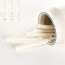 Load image into Gallery viewer, lilybyred Smiley Lip Blending Stick 0.8g