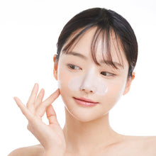 Load image into Gallery viewer, Isntree MUGWORT CALMING CLEAR NOSE PACK 5P