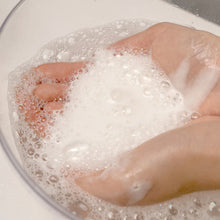 Load image into Gallery viewer, d'Alba Mild Balancing Vegan Cleanser 200ml