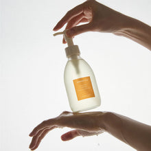 Load image into Gallery viewer, AROMATICA Vitalizing Rosemary Pore Cleansing Oil 200ml