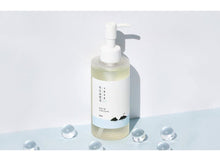 Load image into Gallery viewer, ROUND LAB 1025 DOKDO CLEANSING OIL 200mL