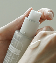 Load image into Gallery viewer, KLAIRS Fundamental Eye Awakening Gel 35ml