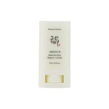 Load image into Gallery viewer, [Beauty of Joseon] Matte sun stick : Mugwort + Camelia 18g (SPF50+ PA++++)
