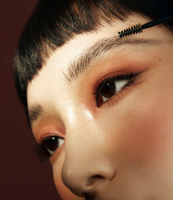 Load image into Gallery viewer, Laka Wild Brow Shaper
