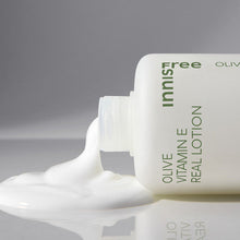 Load image into Gallery viewer, innisfree Olive Vitamin E Real Lotion 170ml
