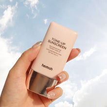 Load image into Gallery viewer, heimish Bulgarian Rose Tinted Tone-up Sunscreen SPF50+ PA+++ 30ml
