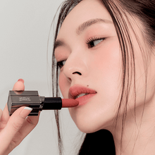 Load image into Gallery viewer, MUZIGAE MANSION Moodwear Blur Lipstick 4g
