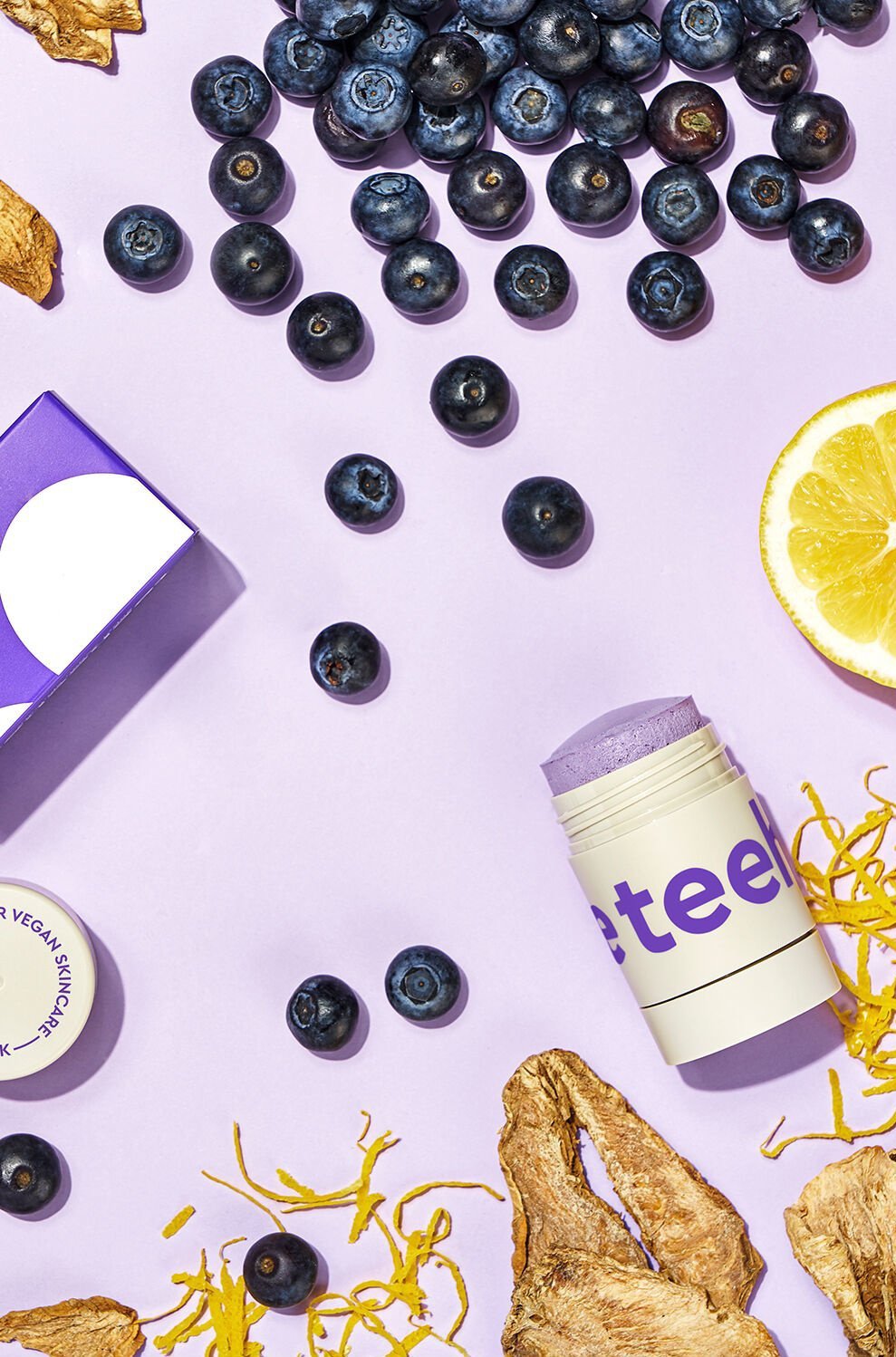 TEEHEEHEE Clearing Berry Clay Vegan Facial Mask Stick 35g