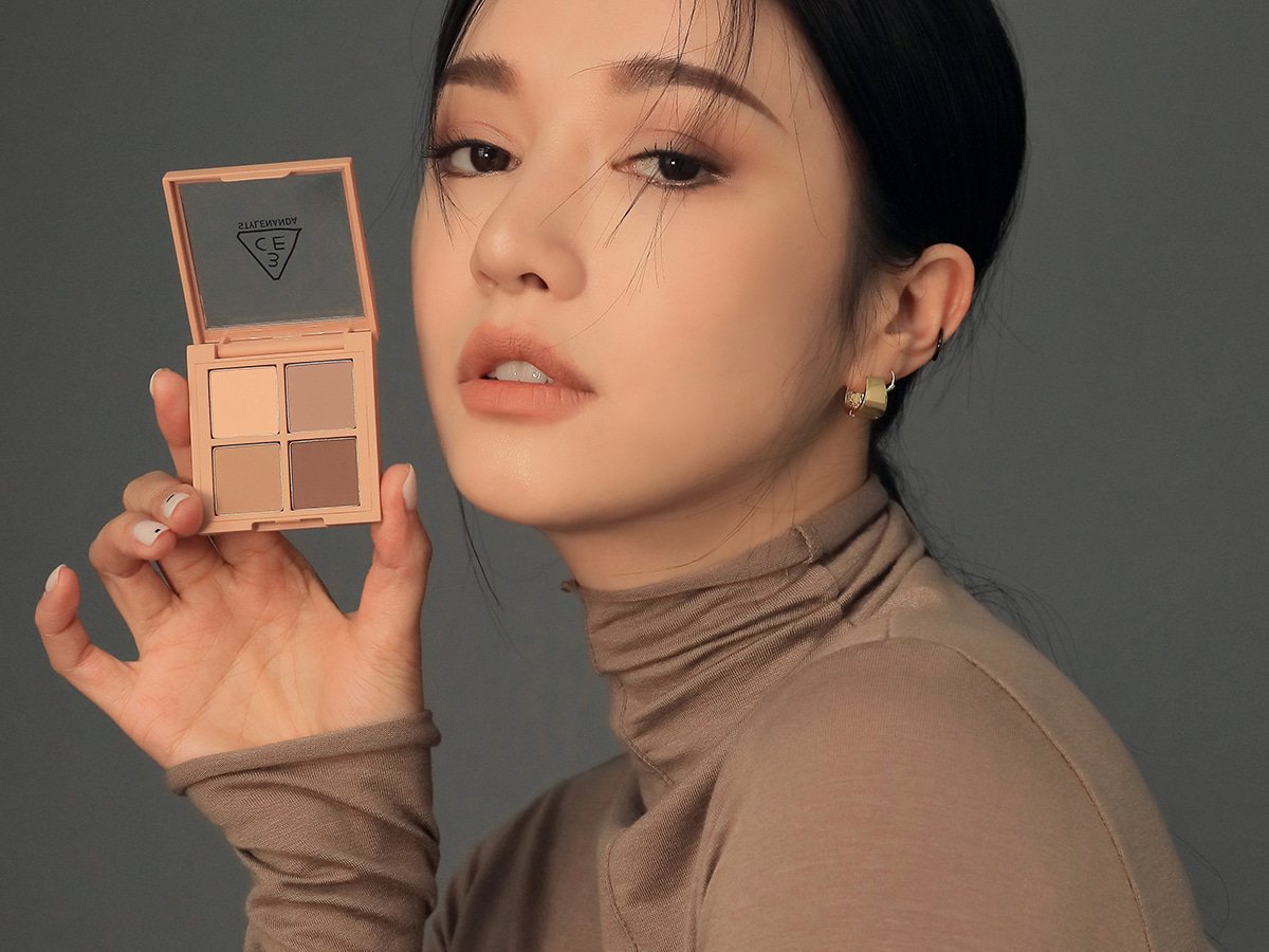 3CE MINI MULTI EYE COLOR PALETTE 3.5g #FLAT CALL