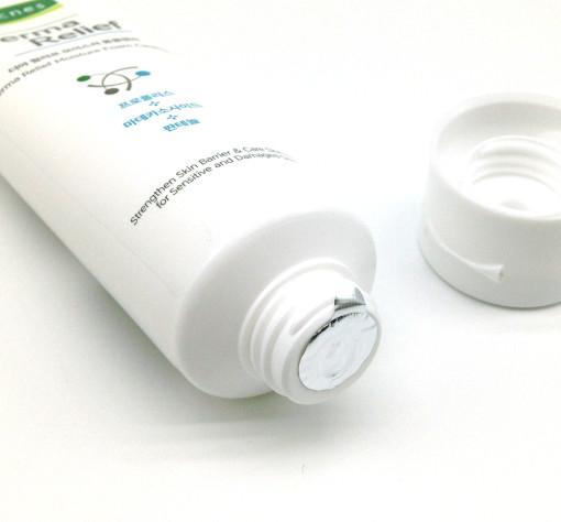 Acnes Derma Relief Moisture Foam Cleanser 200ml